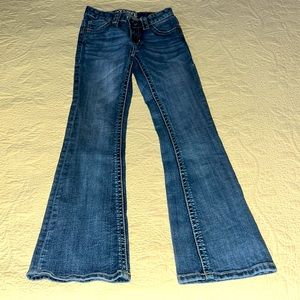 Fancy stitch show jeans